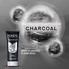 POND's Bright Miracle Face Wash detail